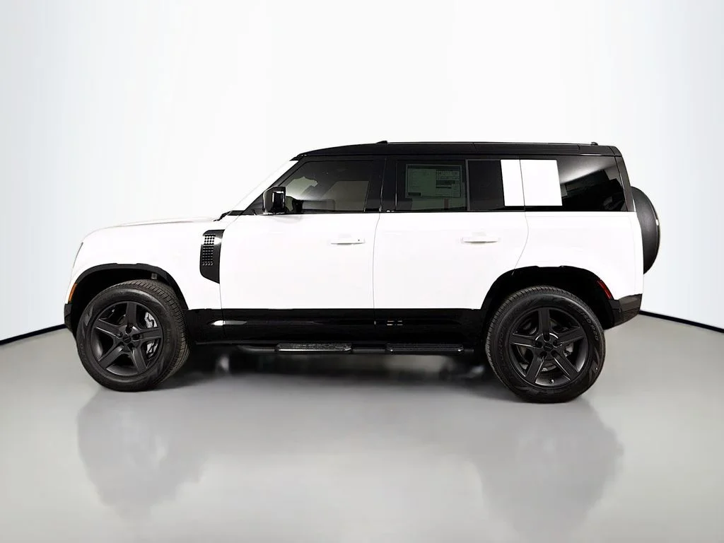New 2026 Fuji White Land Rover X-Dynamic SE image 8