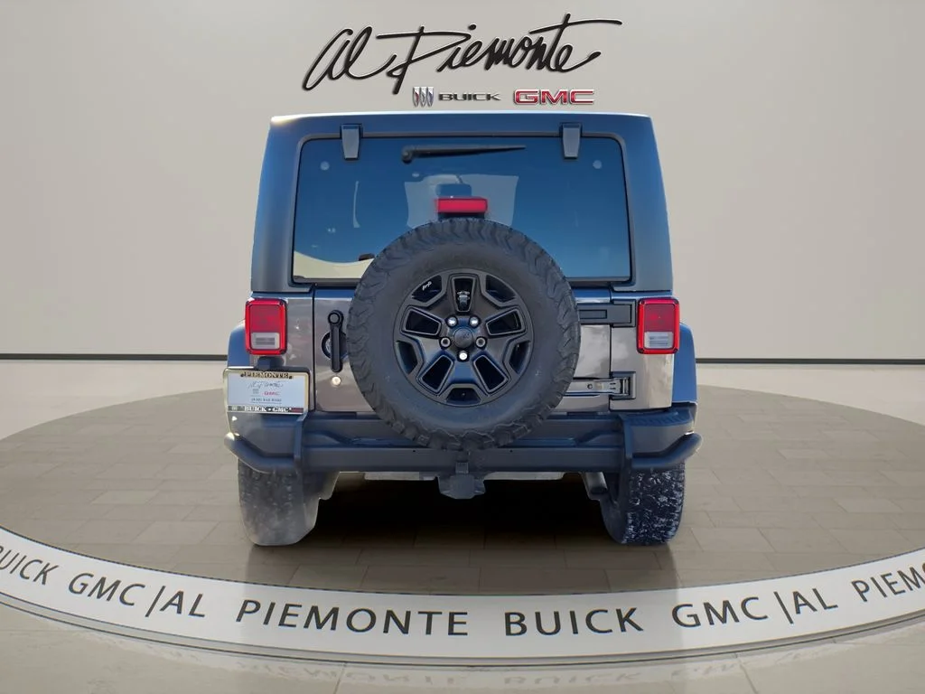 Used 2016 Gray Jeep Unlimited Sahara image 5