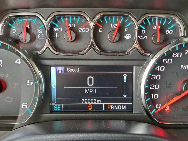 Used 2015 Gray Chevrolet LT image 8