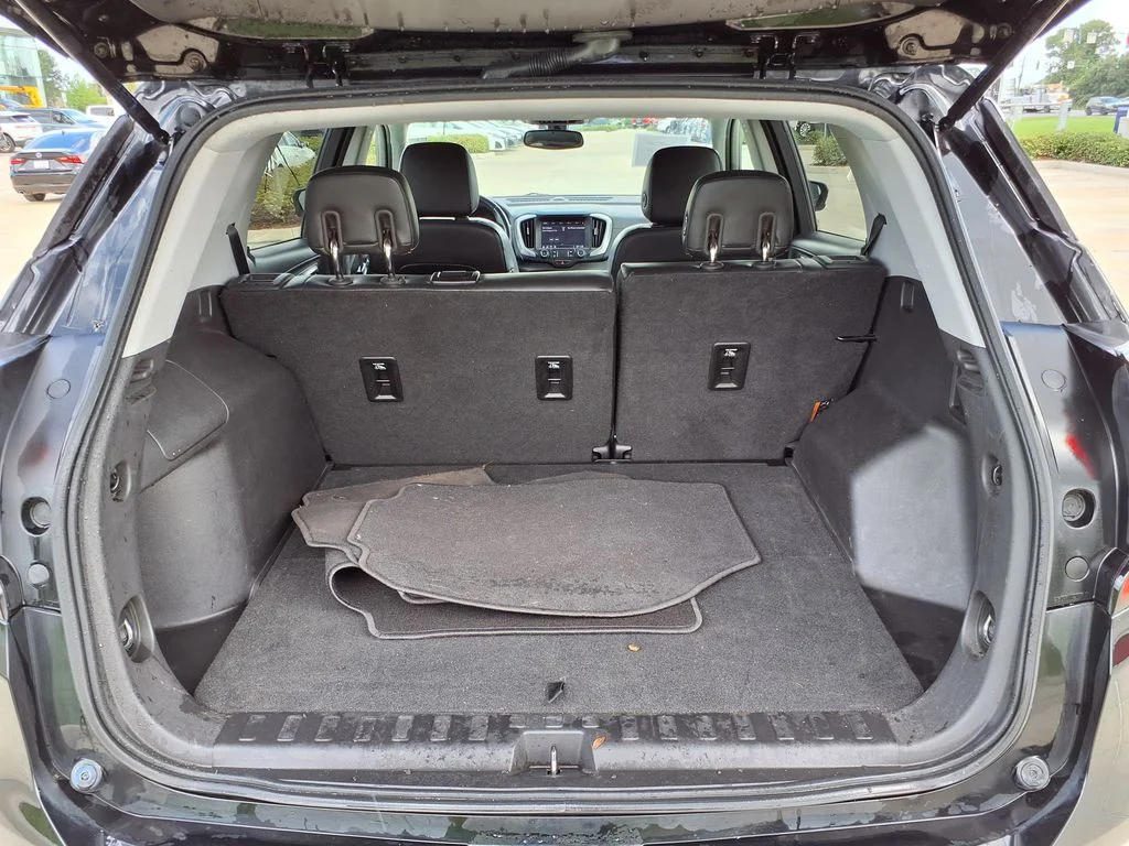 Used 2019 Black GMC SLT image 18