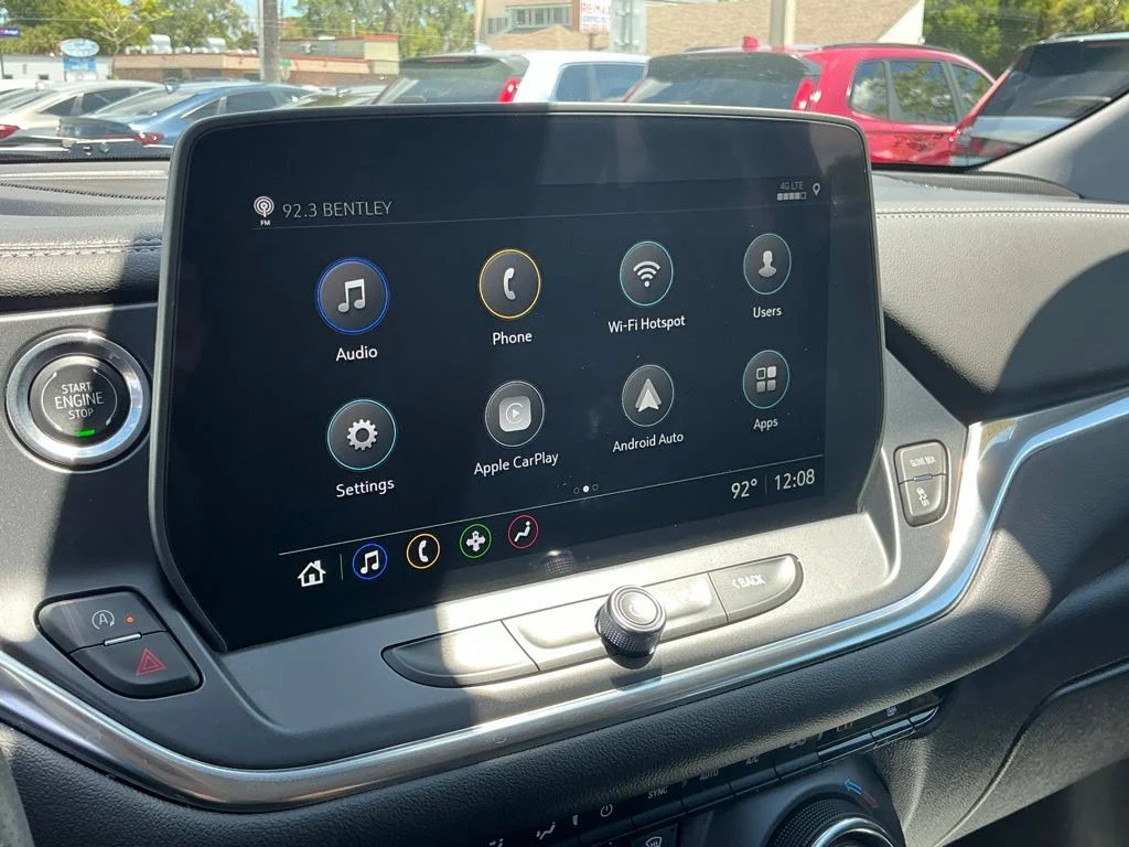 Used 2025 Black Chevrolet LT image 34