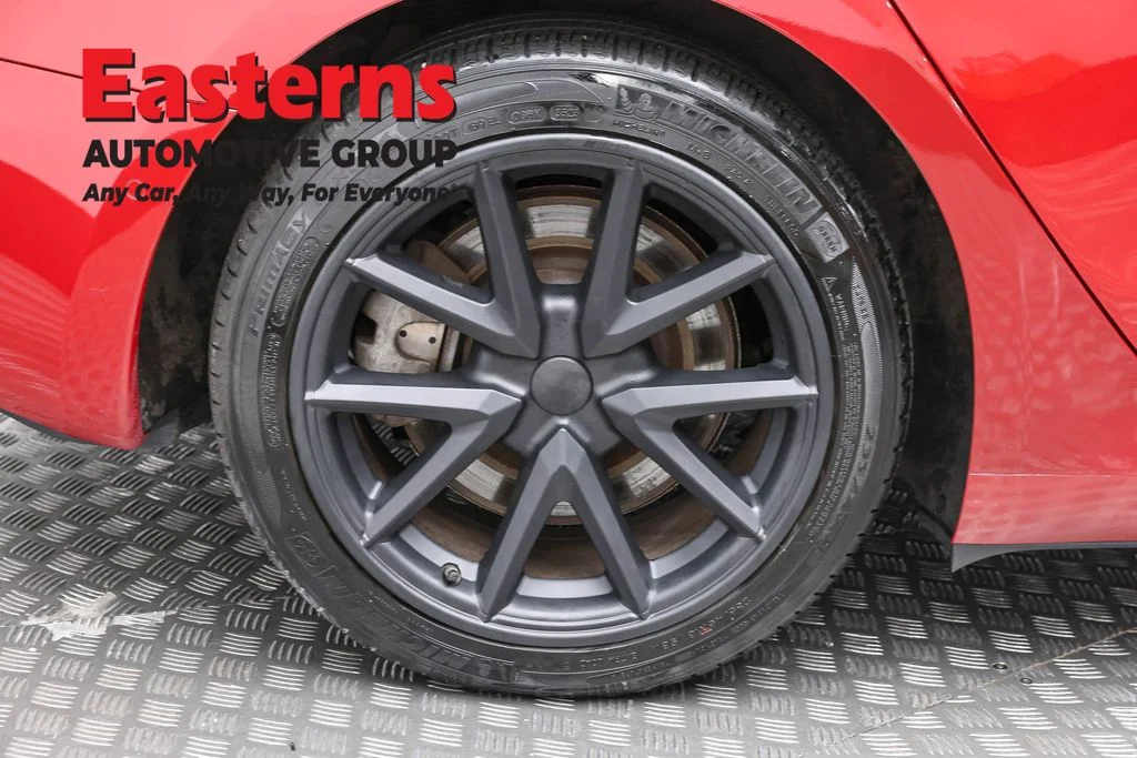 Used 2018 Red Tesla Long Range image 26