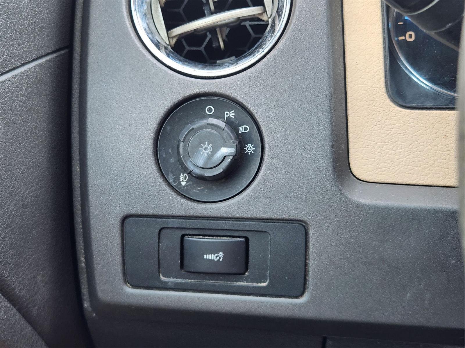 Used 2011 Pale Adobe Metallic Ford XLT image 20