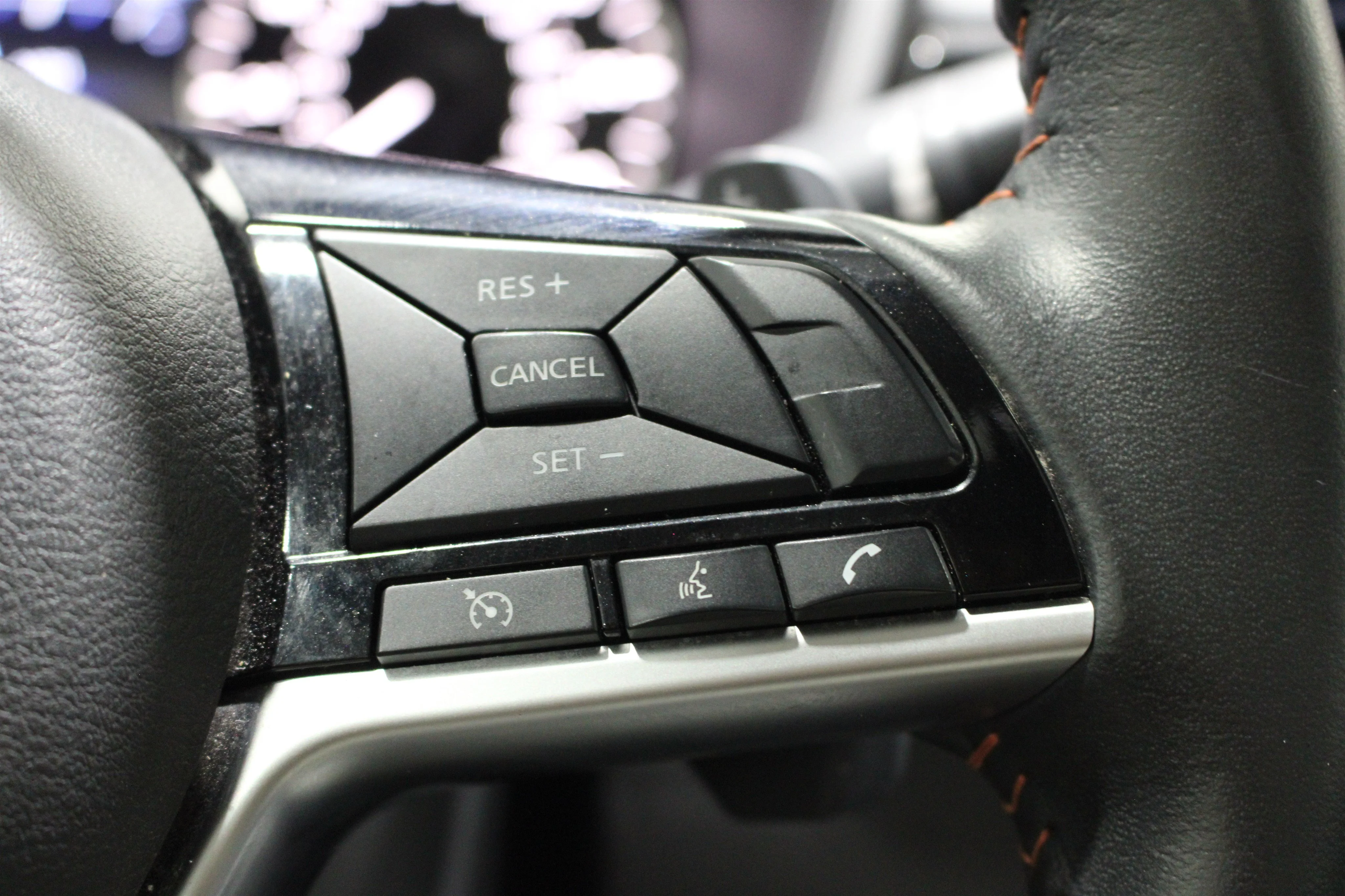 2023 Nissan Altima SR - Photo 12