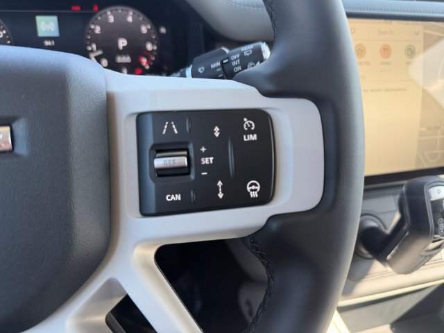 New 2026 Fuji White Land Rover S image 23