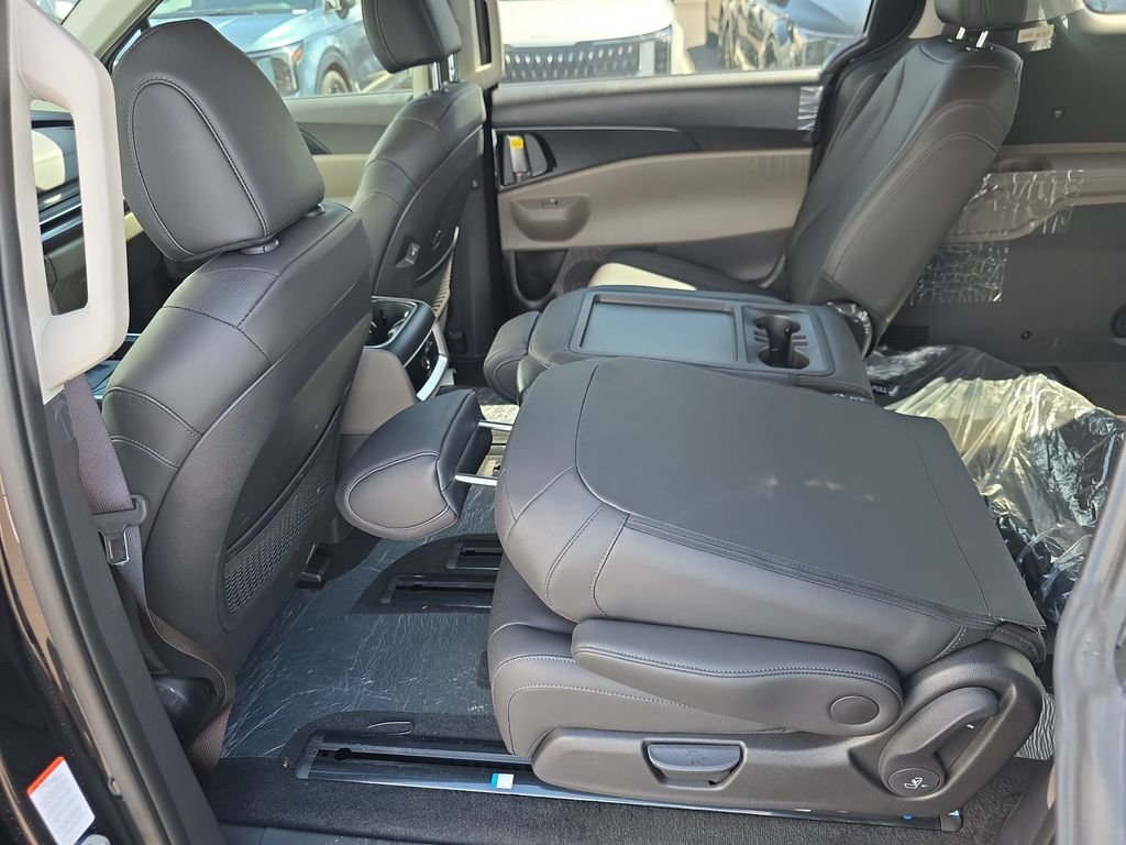 New 2026 Aurora Black Pearl Kia LXS image 29