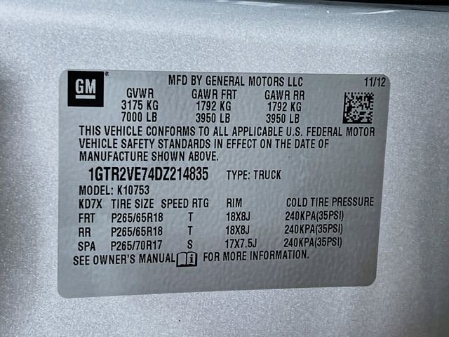 Used 2013 Silver GMC SLE image 24