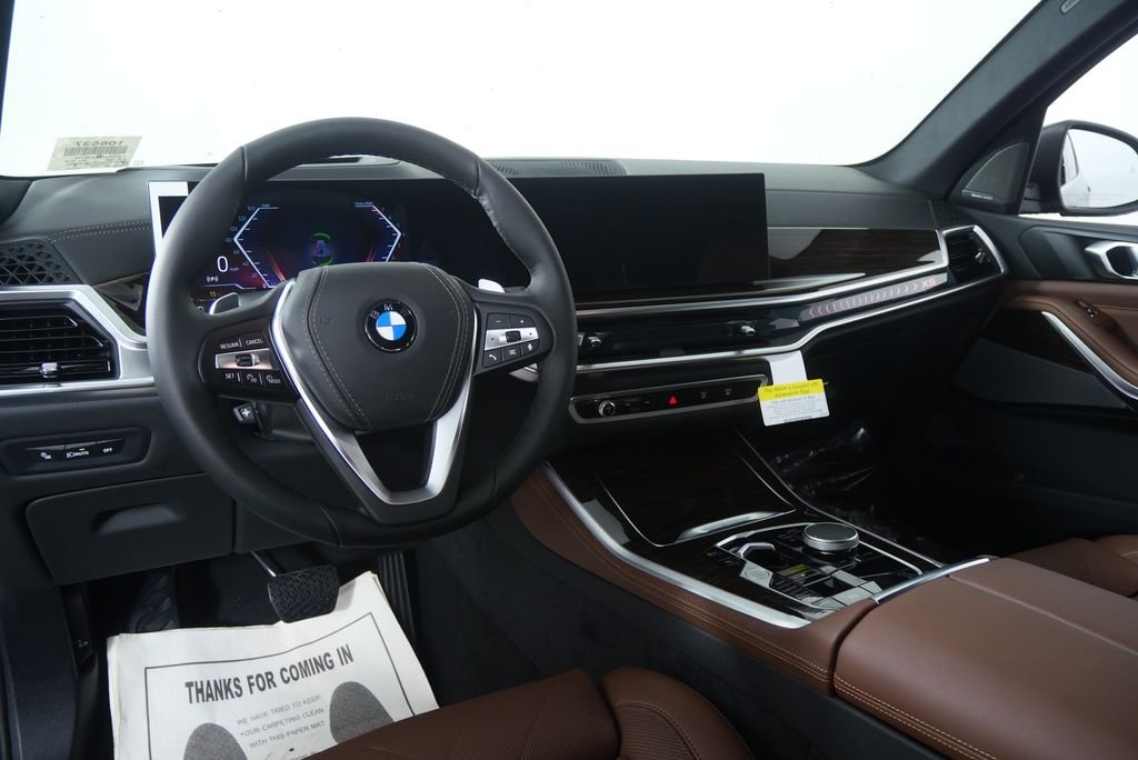New 2026 Dravit Grey Metallic BMW xDrive40i image 17