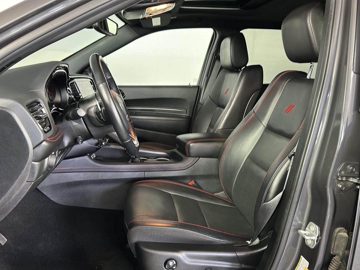 Used 2025 Vapour Grey Dodge R/T image 13