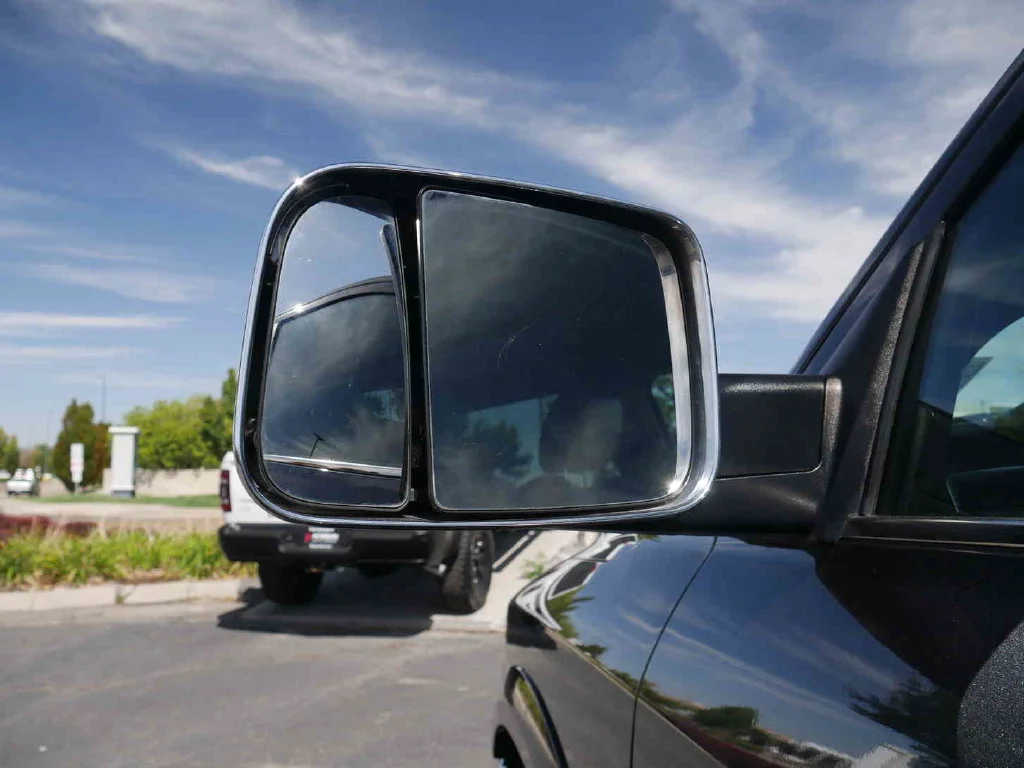 Used 2018 Gray Ram Laramie Longhorn image 14