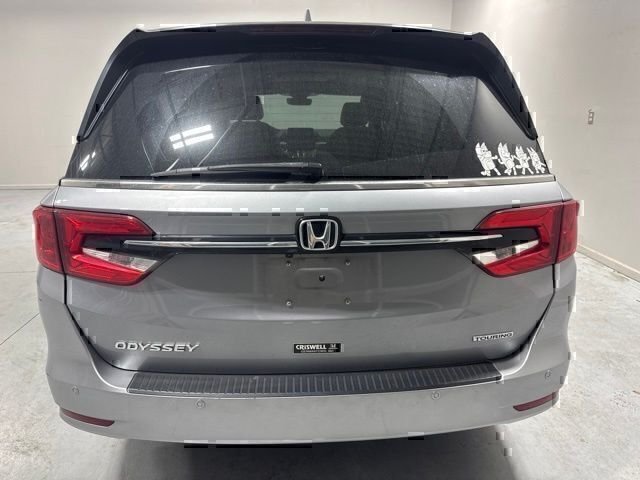 Used 2023  Honda Touring image 8