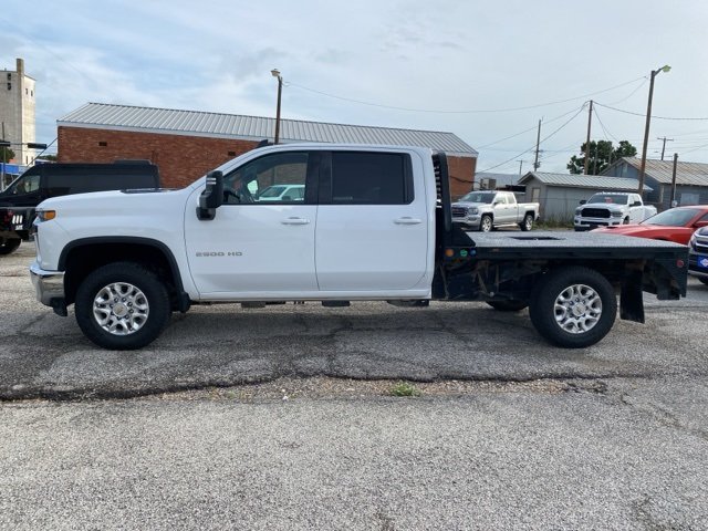 2022 Chevrolet Silverado 2500HD LT photo 3