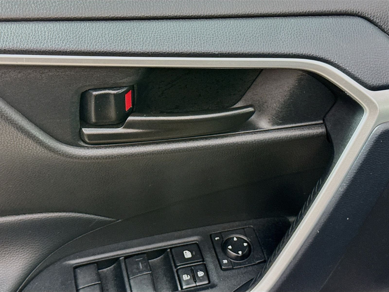 Used 2025 Gray Toyota LE image 17