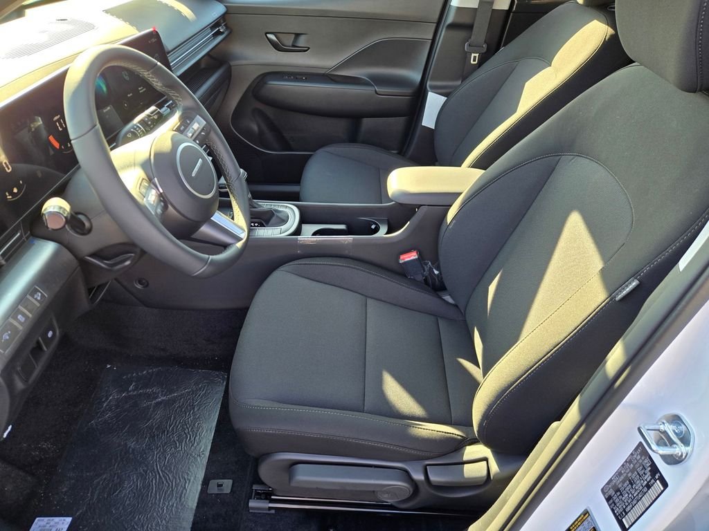 New 2026 White Hyundai SEL Sport image 7
