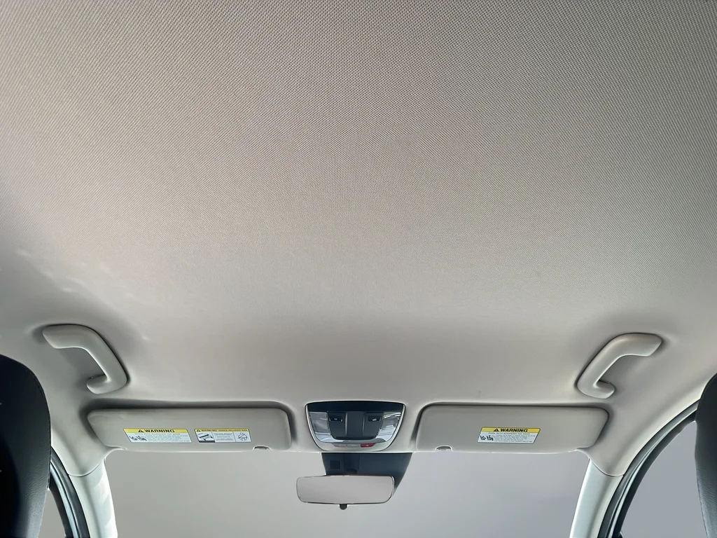 Used 2023 White Kia EX image 17