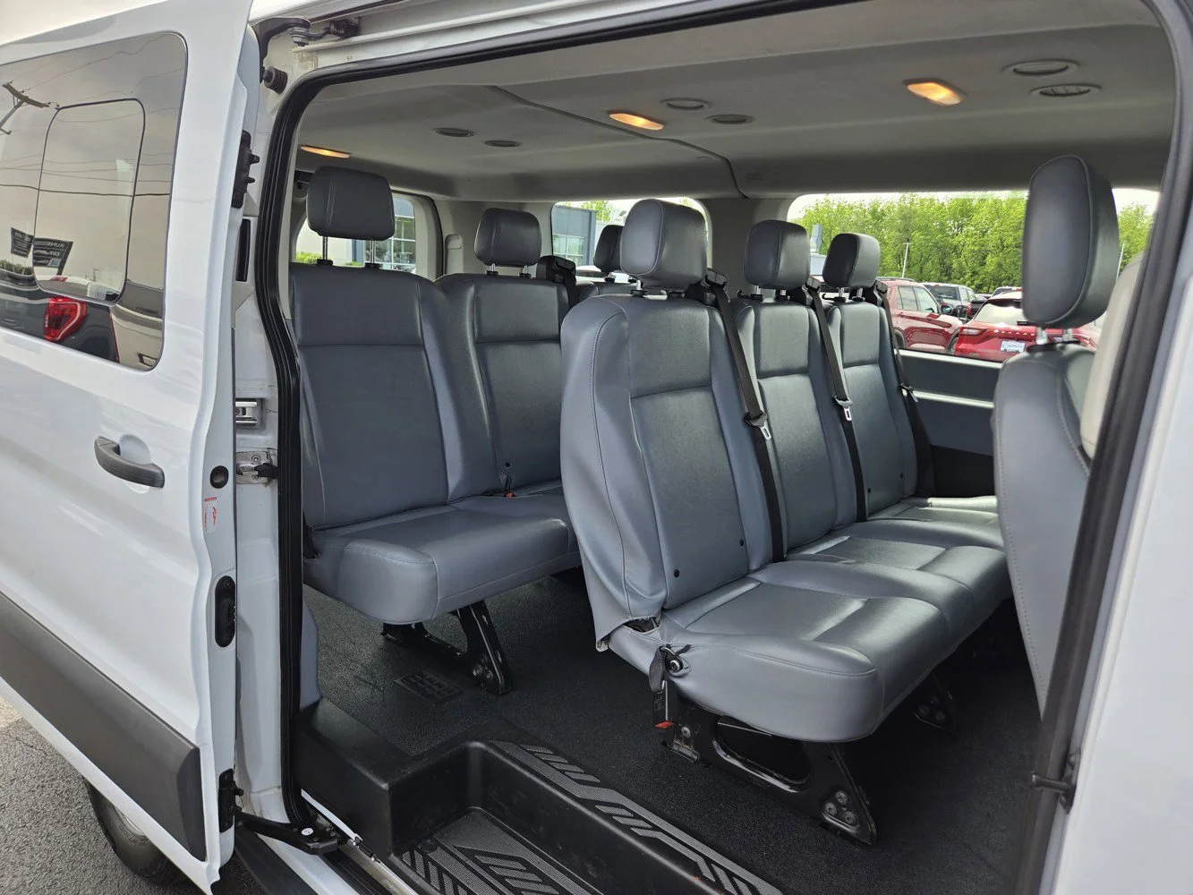 Used 2018 Oxford White Ford  image 23