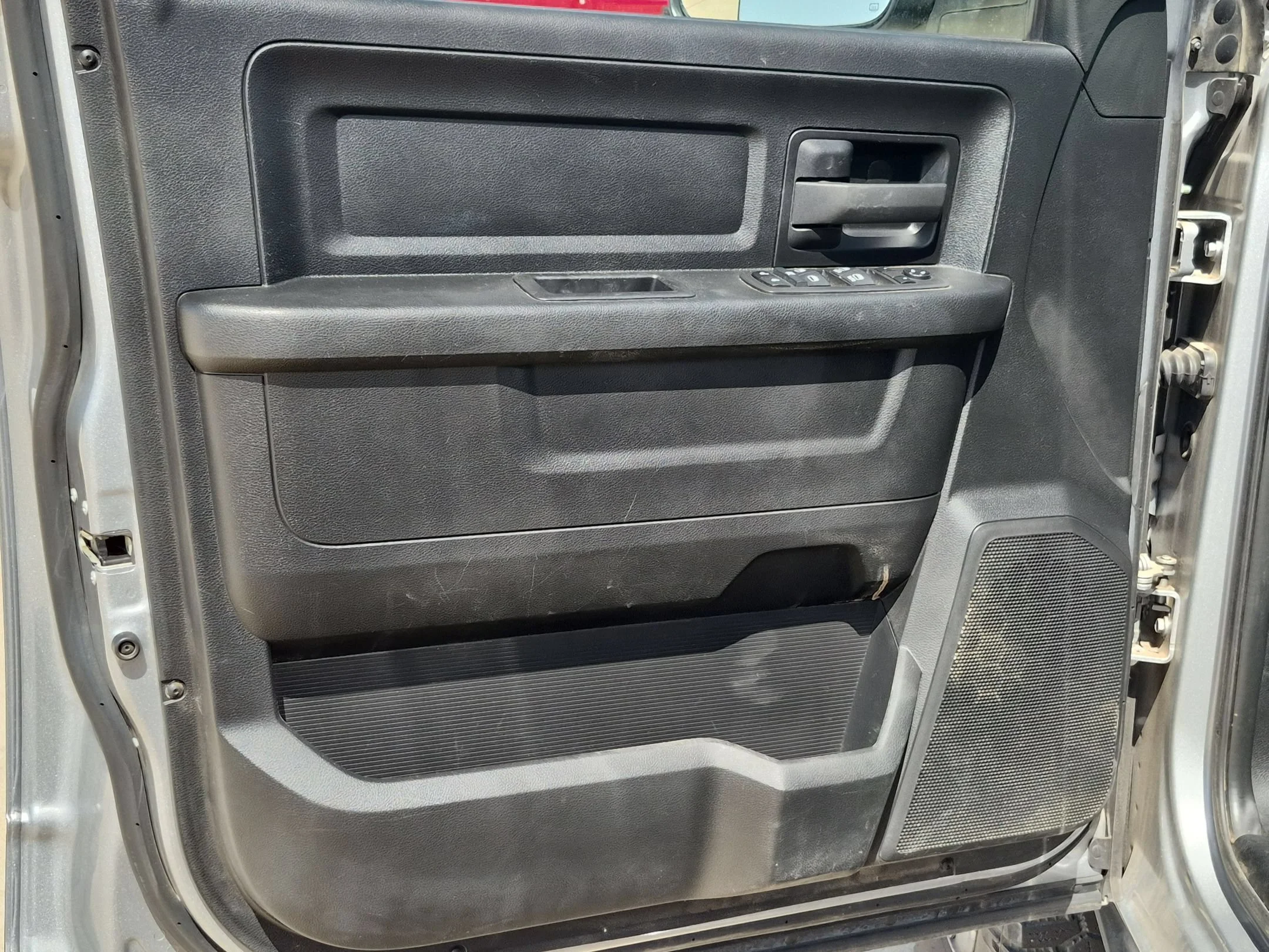 Used 2021 Silver Ram Tradesman image 11