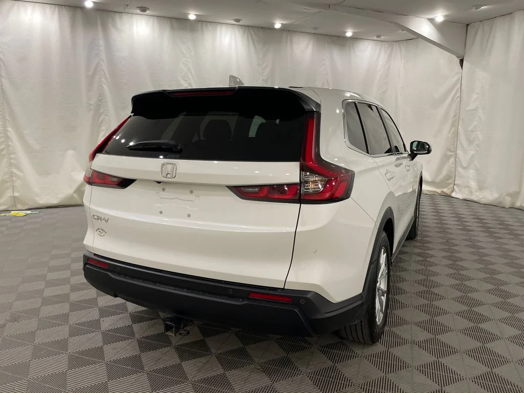 Used 2024  Honda EX-L image 5