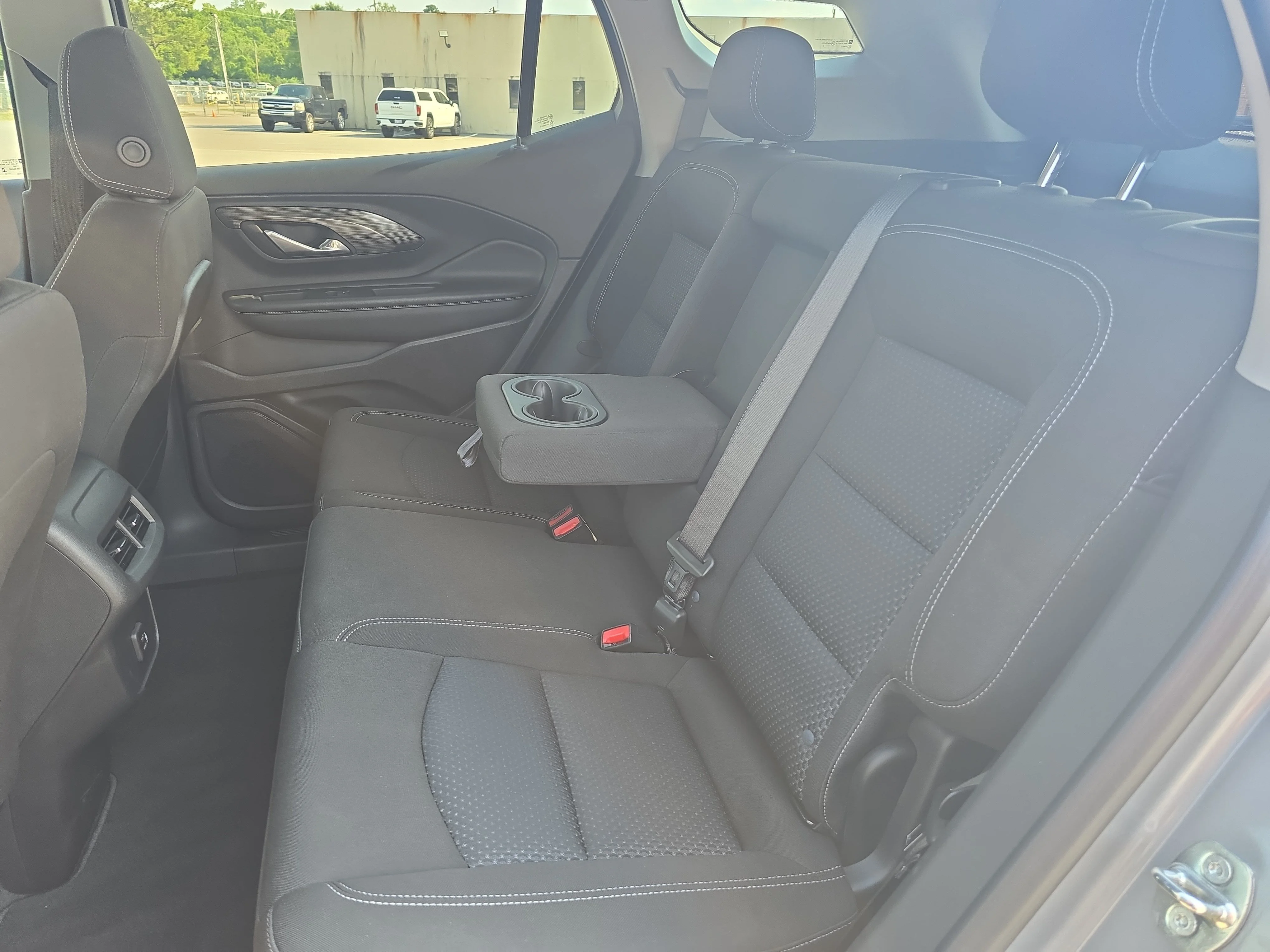 Used 2023 Sterling Metallic GMC SLE image 13