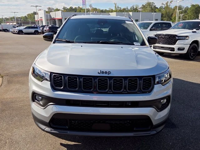 Used 2026 Silver Jeep Latitude image 2