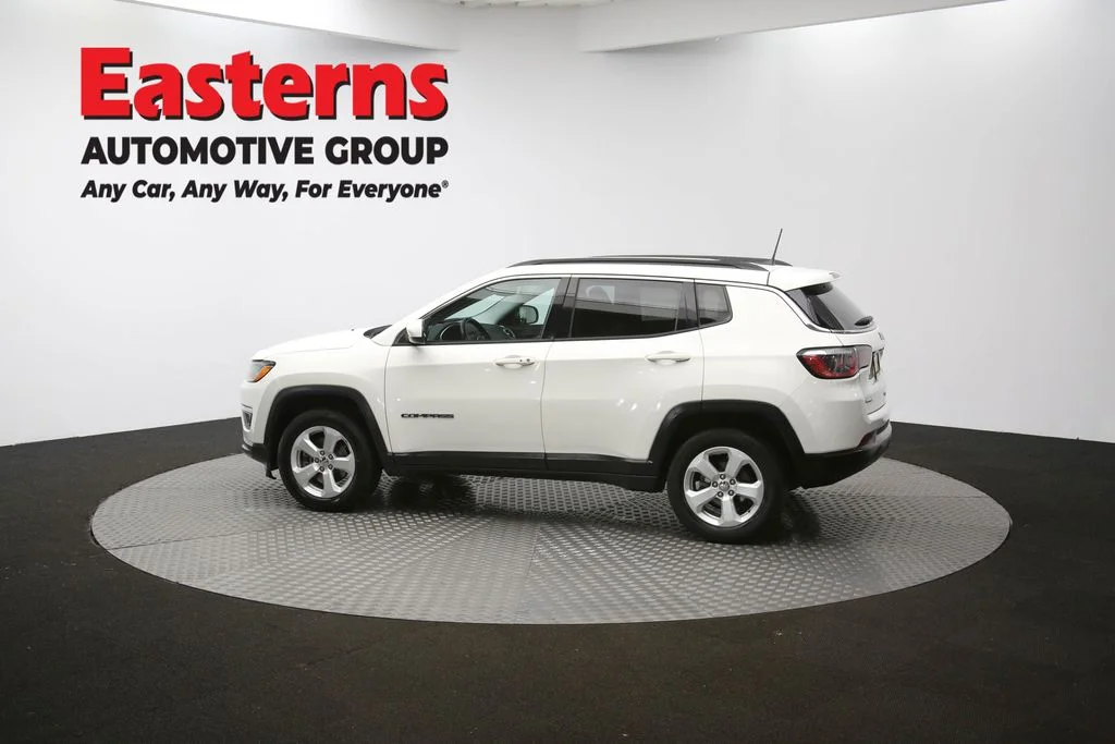 Used 2019 White Jeep Latitude image 61
