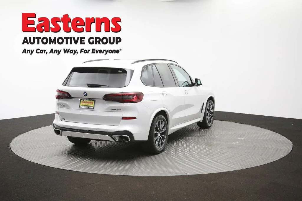 Used 2023 White BMW xDrive40i image 43