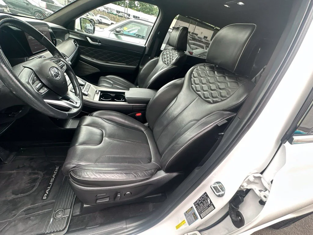 Used 2022 White Hyundai Calligraphy image 11