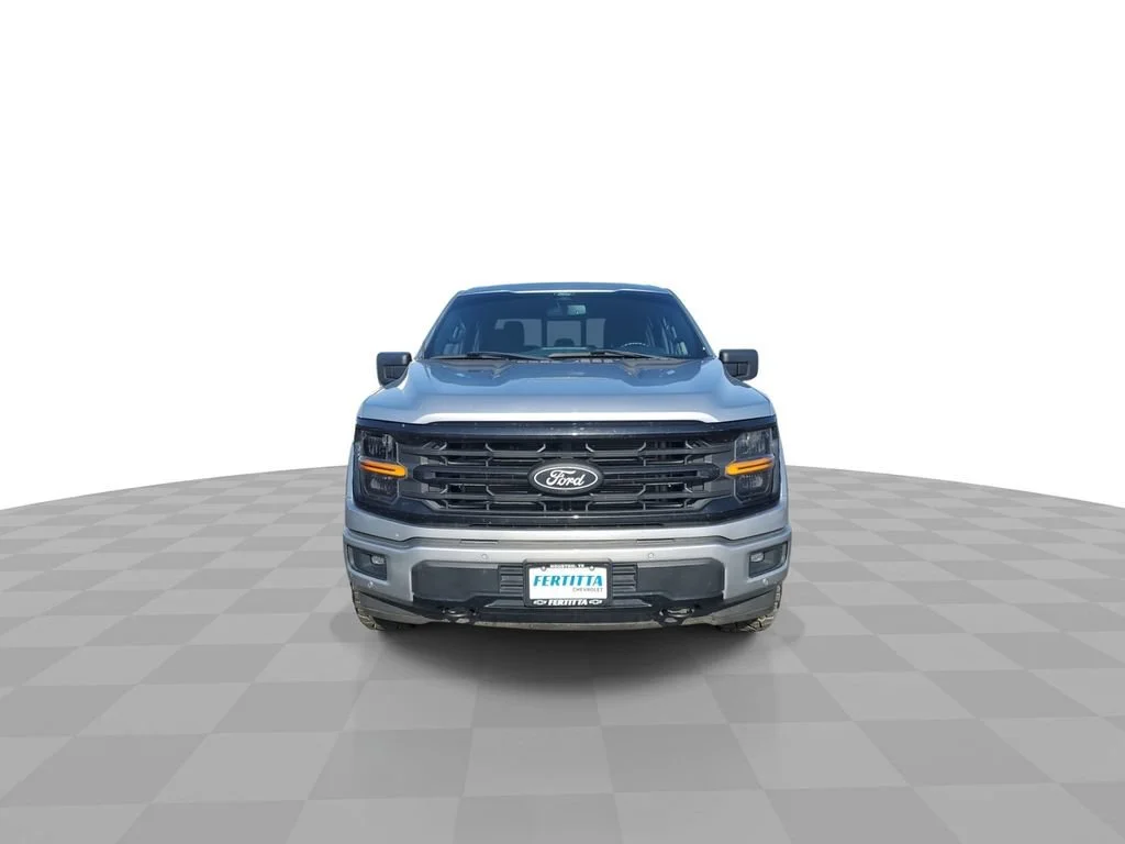 Used 2024 Silver Ford XLT image 3