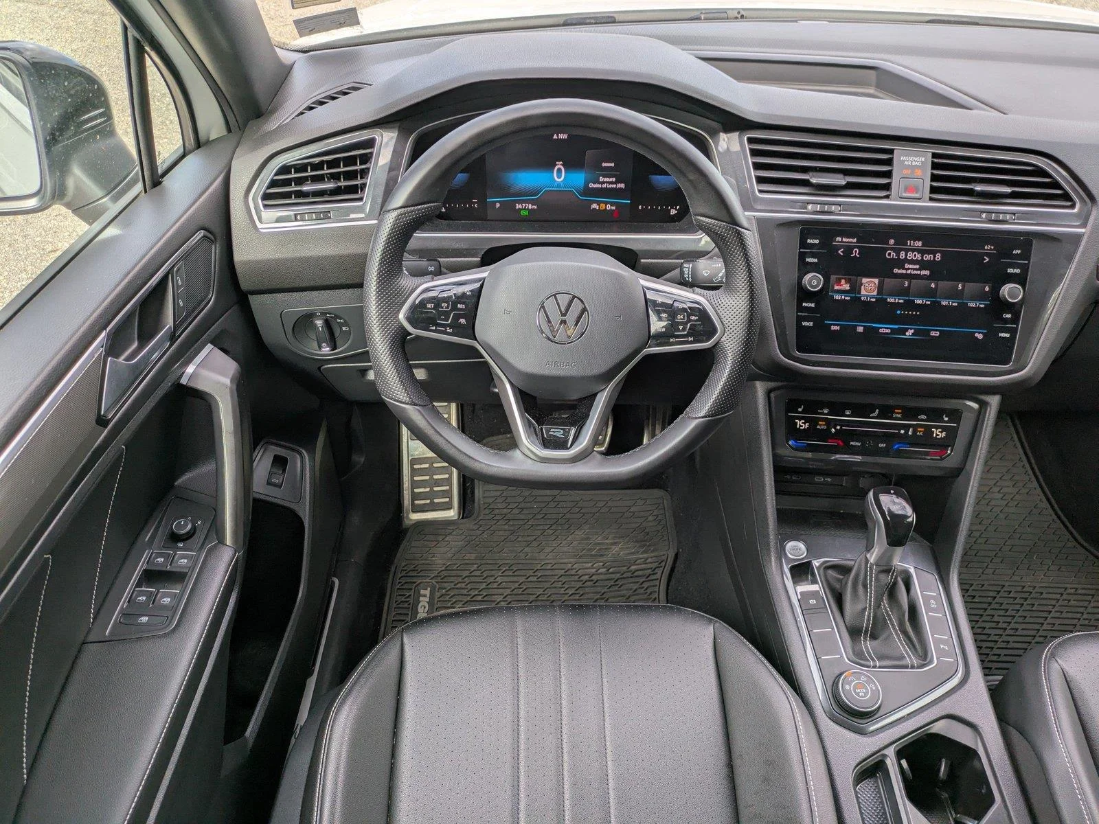 Used 2022 Pure White Volkswagen SE R-Line Black image 16