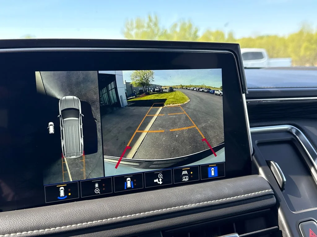 Certified Used 2023 White GMC SLT image 19