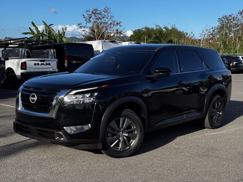 2022 Nissan Pathfinder S