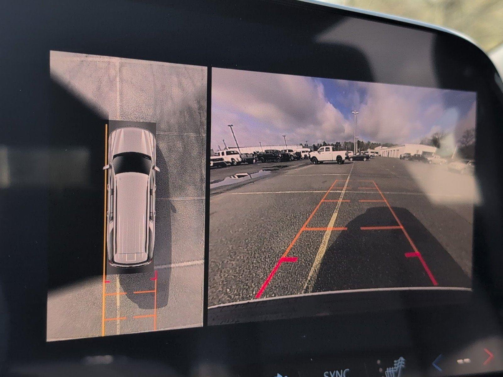 2026 Chevrolet Suburban LT - Photo 17