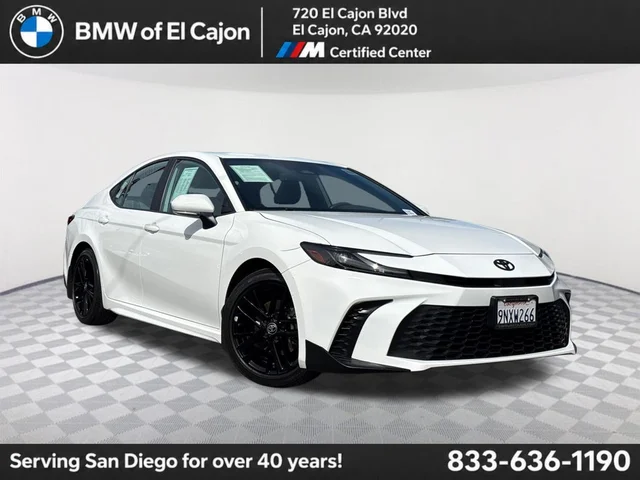 2025 Toyota Camry SE