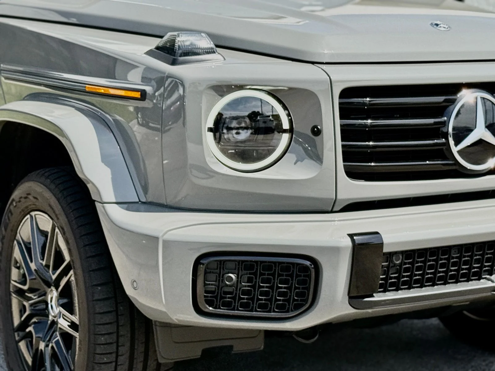 2025 Mercedes-Benz G-Class G580 - Photo 8