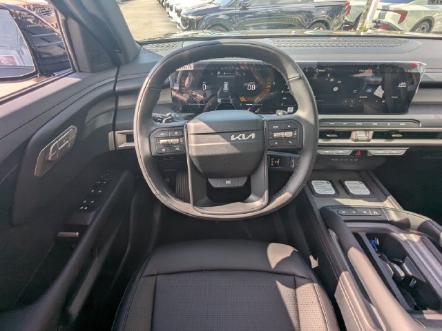 New 2027 Ebony Black Kia S image 17