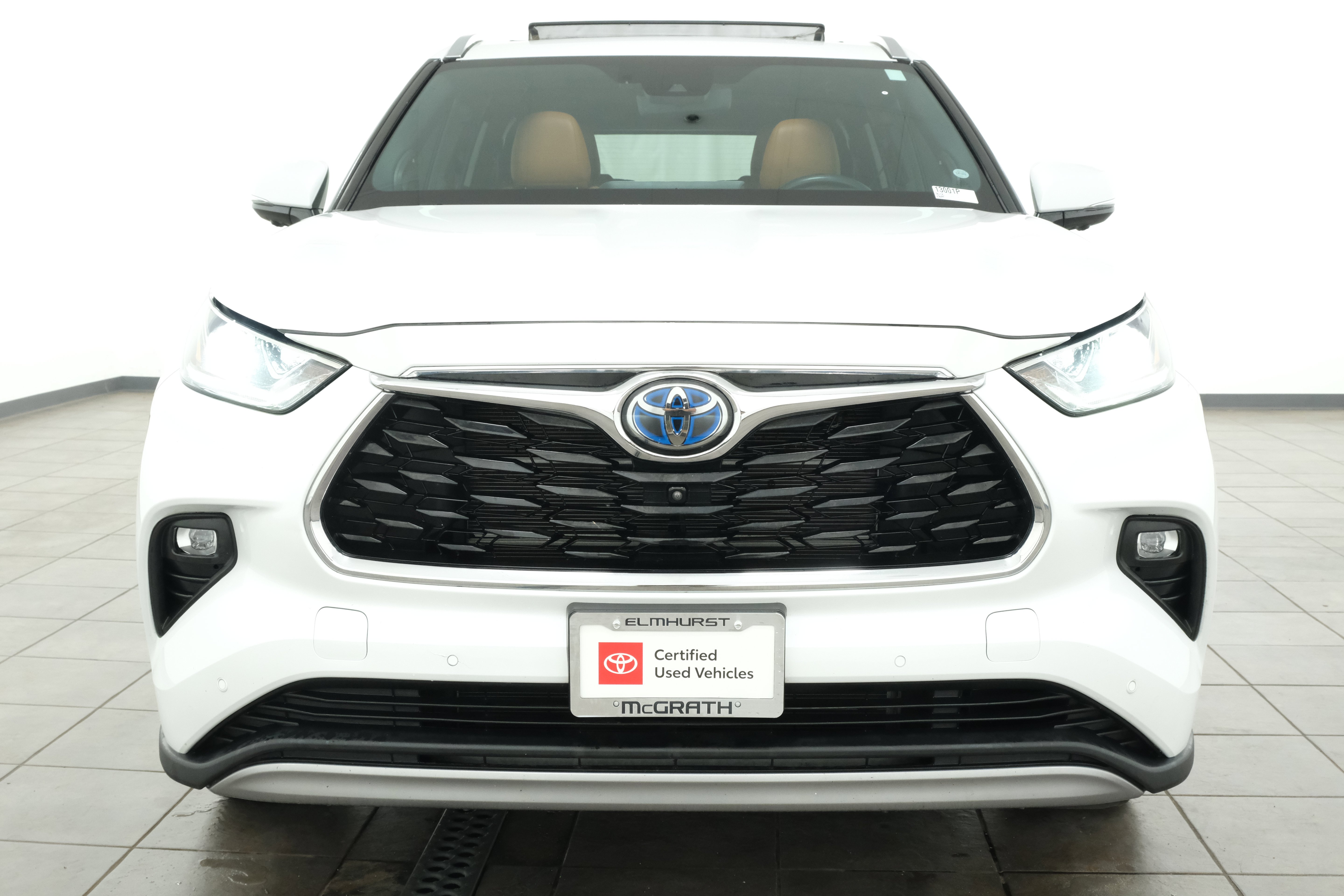 Used 2023 Wind Chill Pearl Toyota Platinum image 8