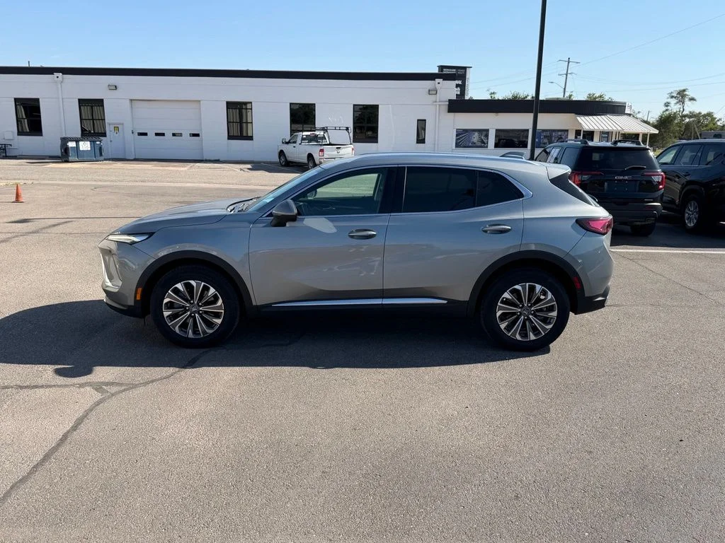 Certified Used 2025 Gray Buick Preferred image 7