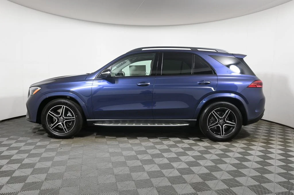 New 2026 Blue Mercedes-Benz GLE 450 image 2