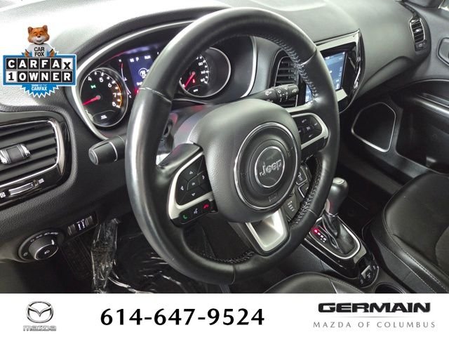 Used 2020 White Jeep Latitude image 17