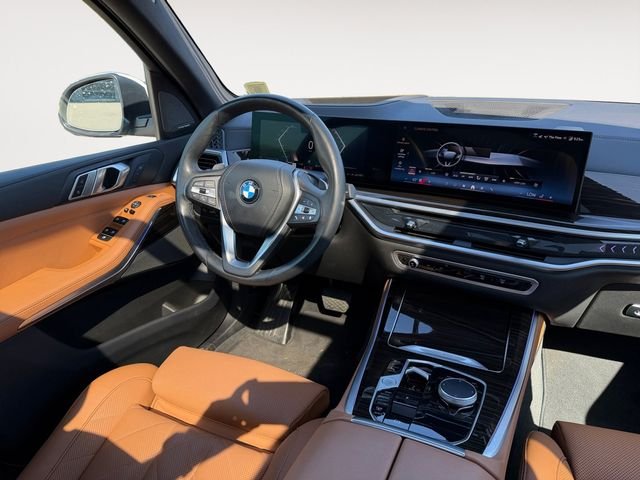 Used 2024 White BMW xDrive40i image 14