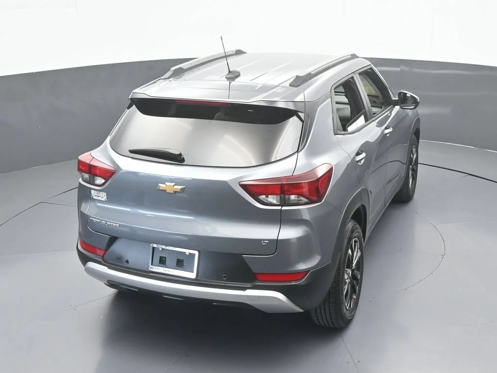 Used 2021 Satin Steel Metallic Chevrolet LT image 47