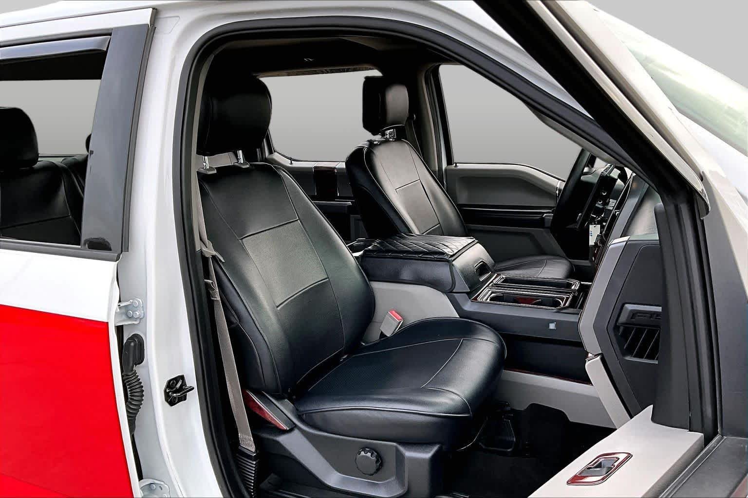 Used 2019 Oxford White Ford XLT image 9