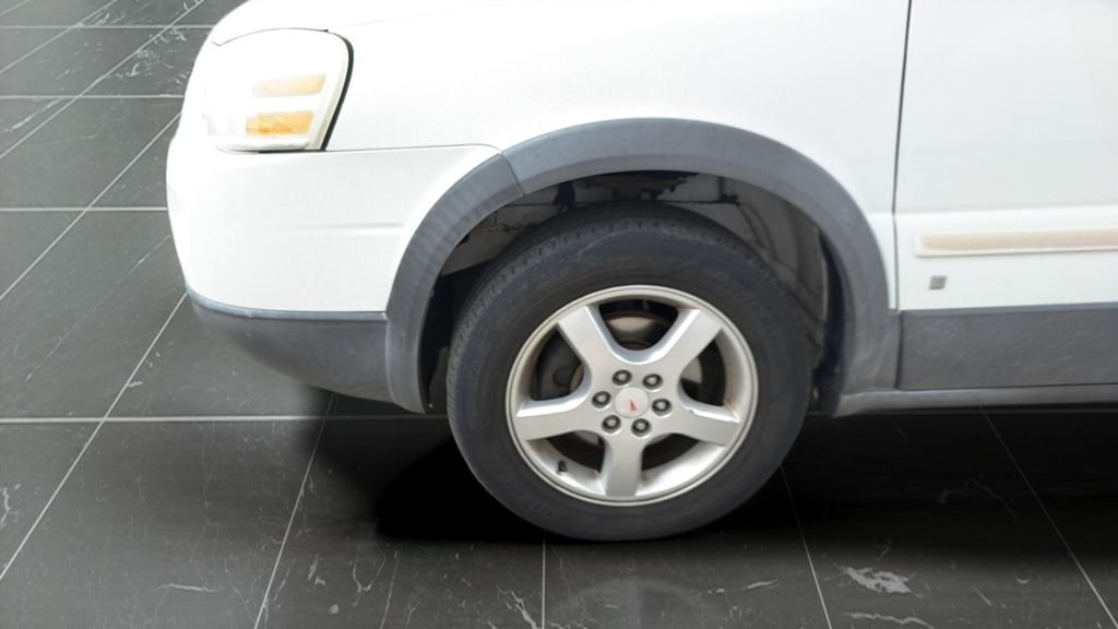 Used 2006 White Pontiac Base image 20