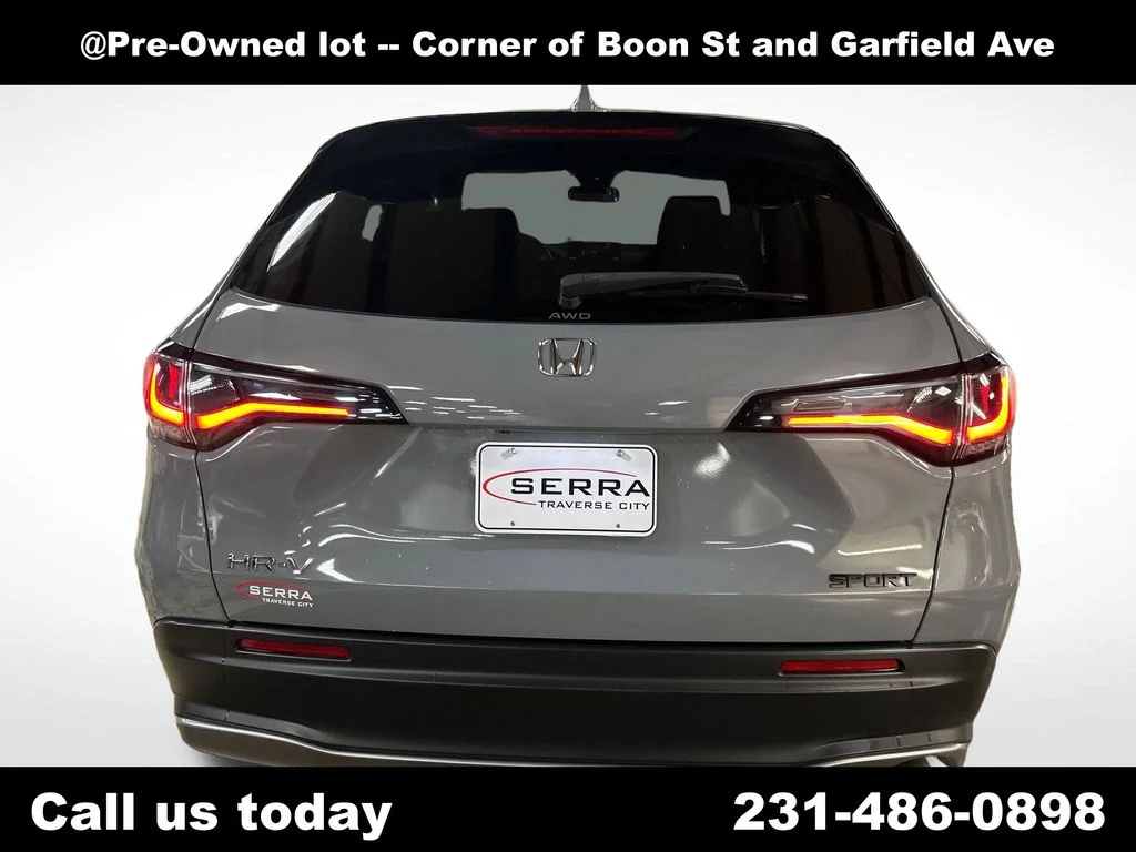 Used 2024  Honda Sport image 4