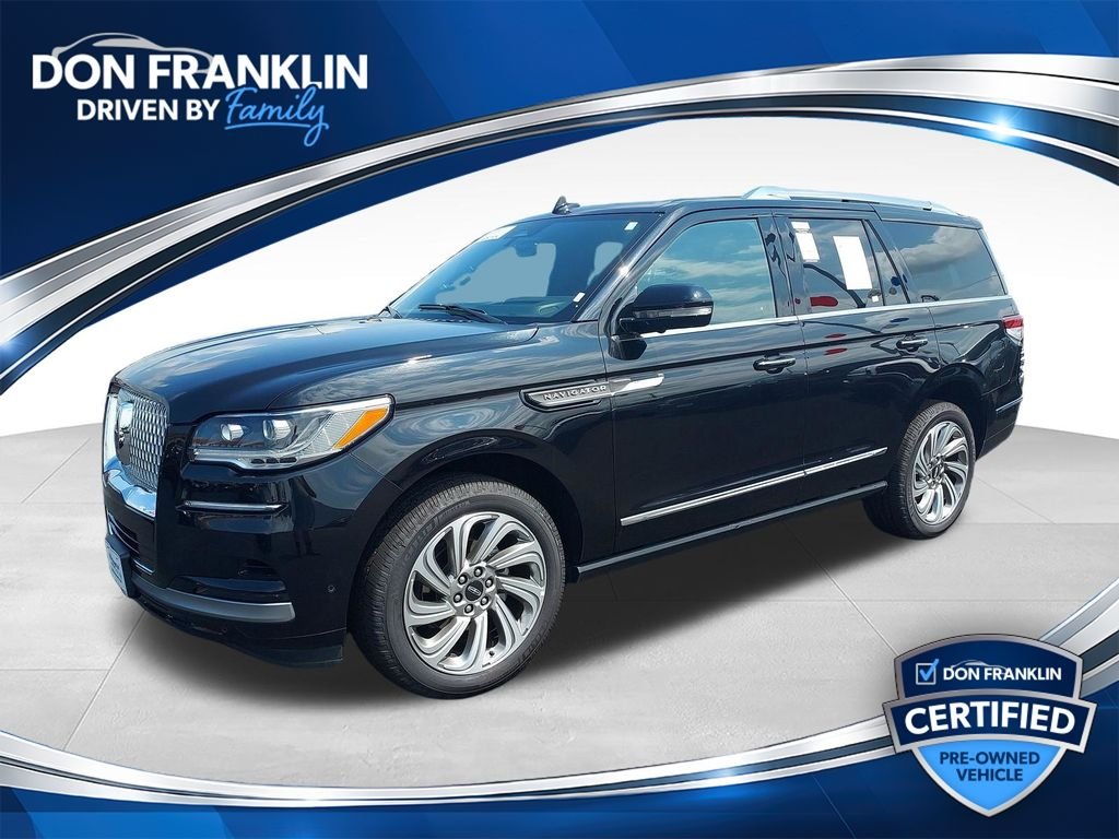 Used 2024 Black Lincoln Reserve image 1