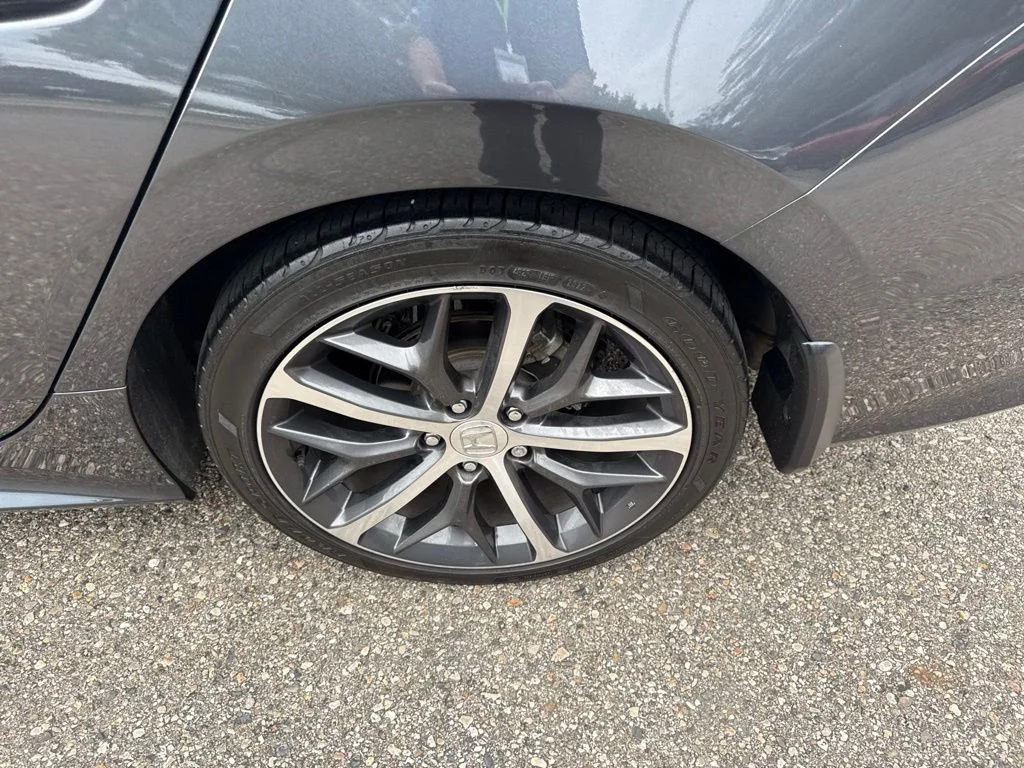 Used 2022  Honda Touring image 12