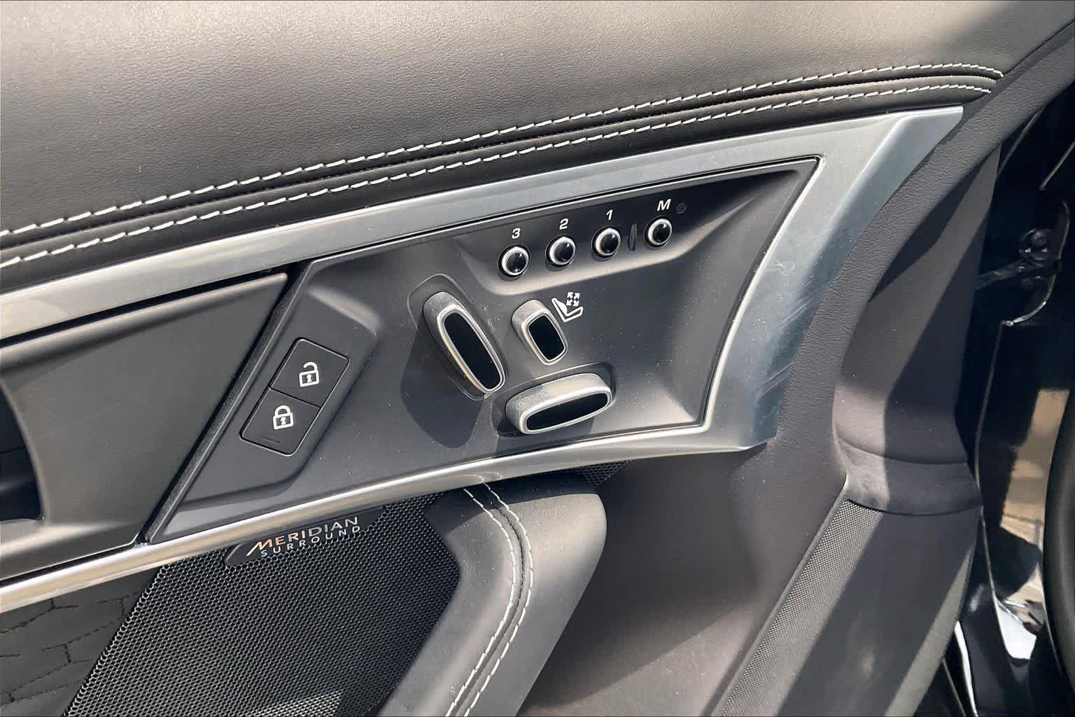 Used 2021 Santorini Black Metallic Jaguar First Edition image 15