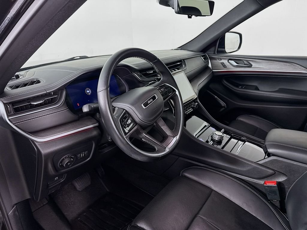 Used 2021 Black Jeep Overland image 4