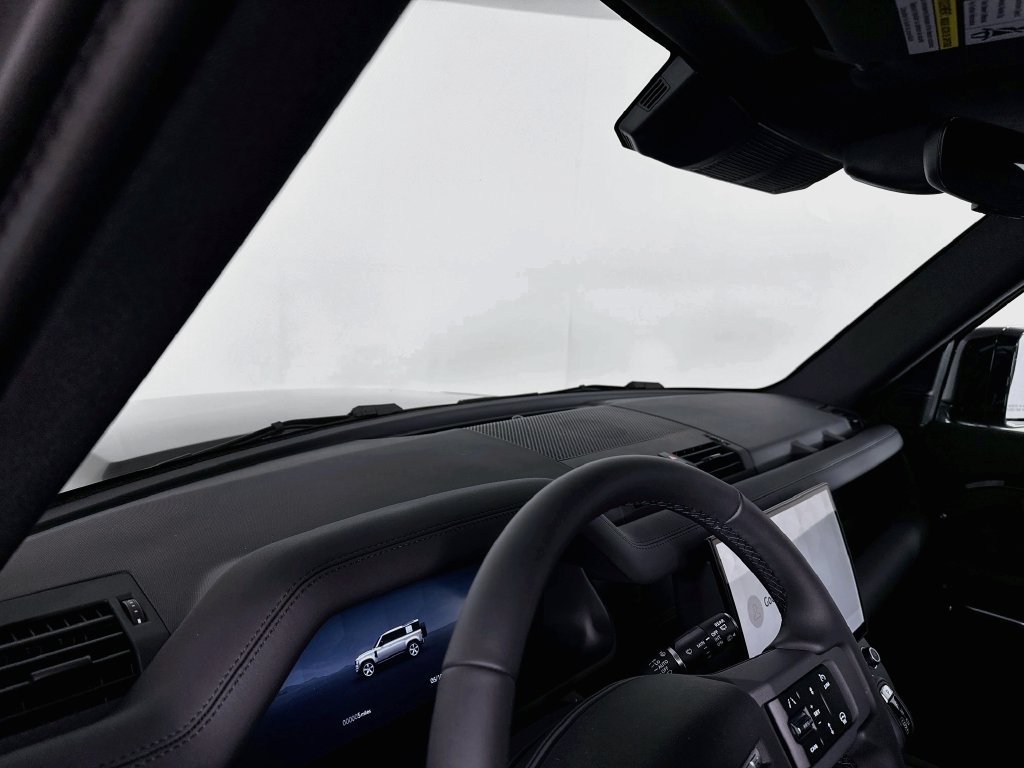 New 2026 Santorini Black Land Rover X-Dynamic SE image 4