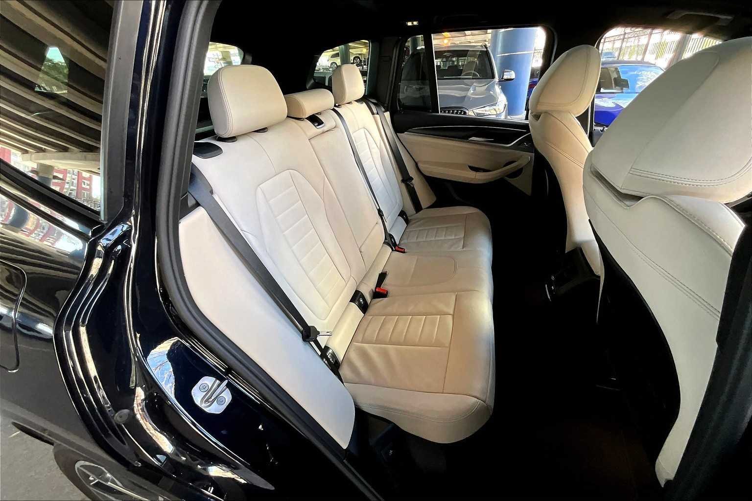 Used 2022 Carbon Black Metallic BMW sDrive30i image 20